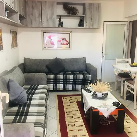 Relax In A Cozzy Flat